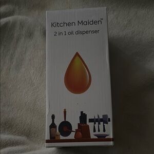 2-in-1 Oil Dispenser spray or pour NIB